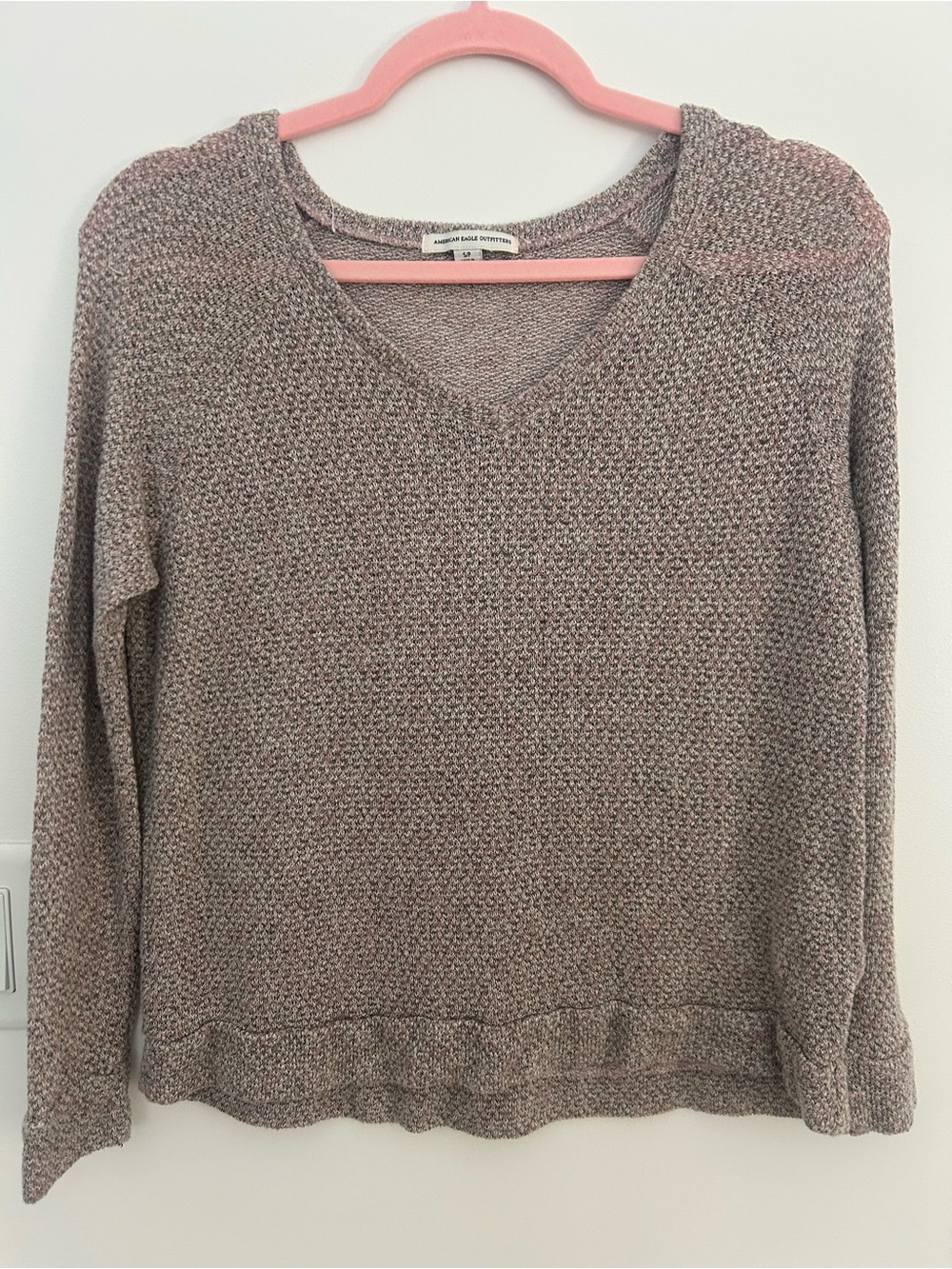 American Eagle Outfitters Marled V-Neck Sweater in Taupe Women’s Small Petite